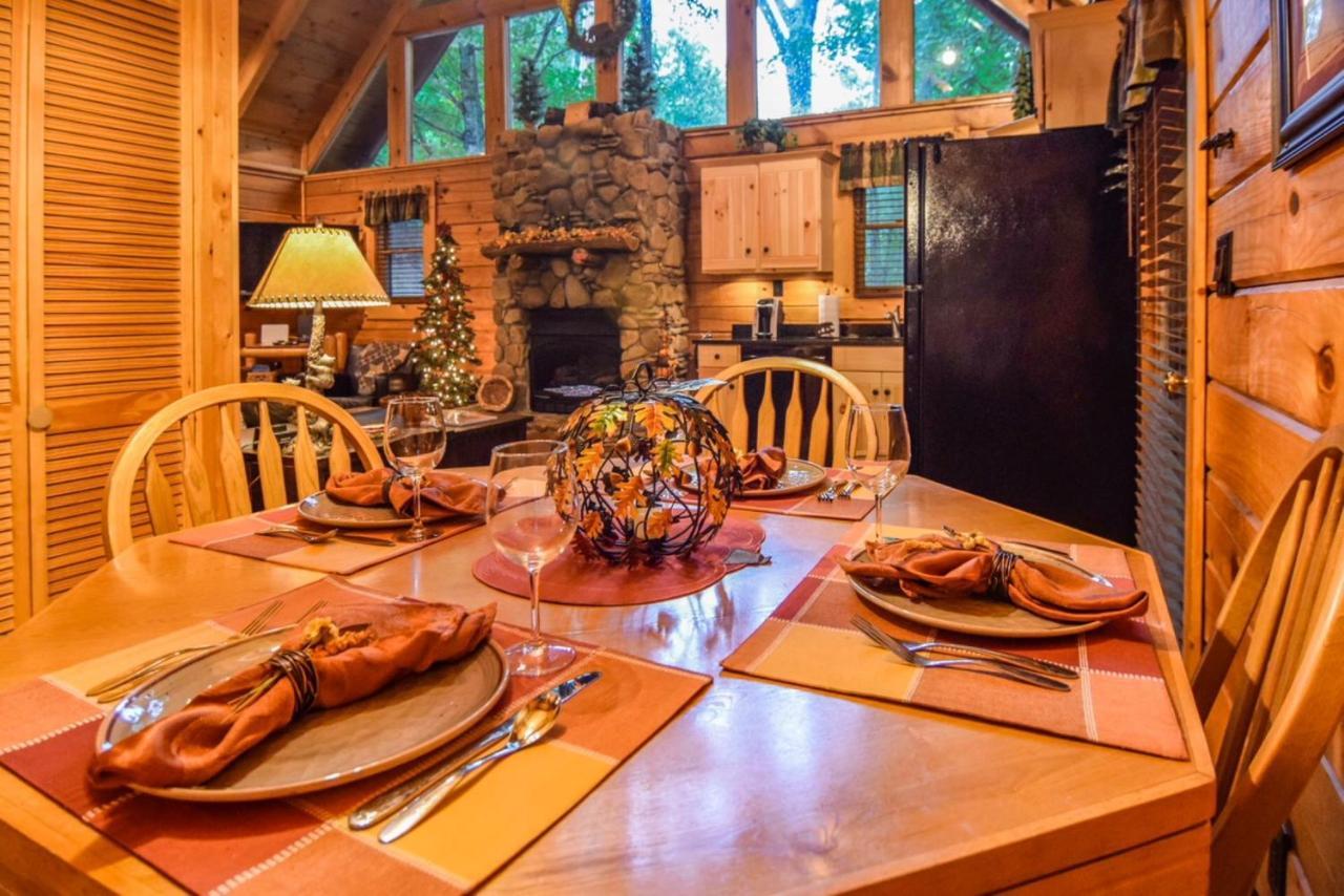 Beary Cozy Cabin 세비어빌 외부 사진